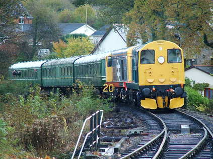 20110 and 20118 haul DMU stock into Buckfastleigh