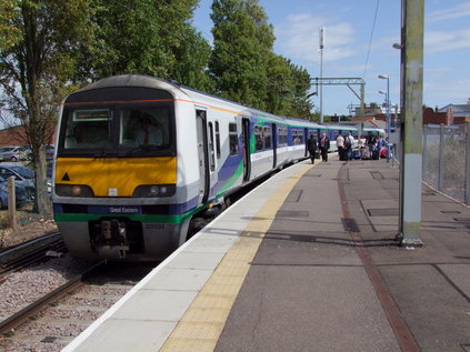 321332 prepares to leave Walton-on-the-Naze