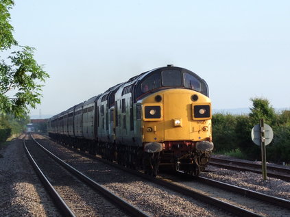 37087 and 37194 lead 'The Kernow Growler' through Highbridge