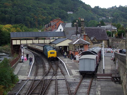 37240 at Llangollen Station