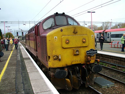 37401 runs around at Birmingham International