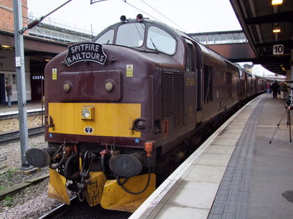 37676 and 37685 on arrival at York