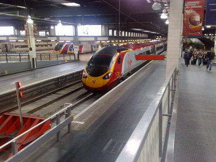 390012 on arrival at Euston