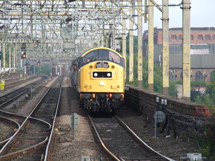 40145 arrives at Stockport
