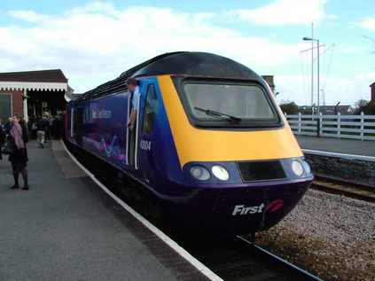 43004 pauses at Weston