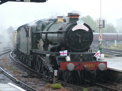 5051 'Earl Bathurst' at Bristol Temple Meads