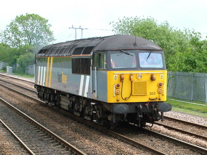 56303 runs around at Thorne Junction