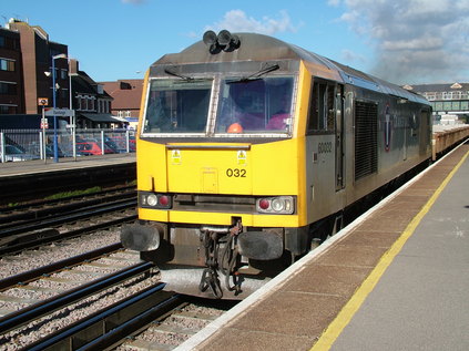 60032 'William Booth' hauls a ballast train through Eastleigh