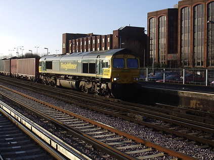 66568 passing Eastleigh