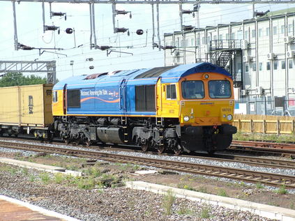 66722 in Metronet livery