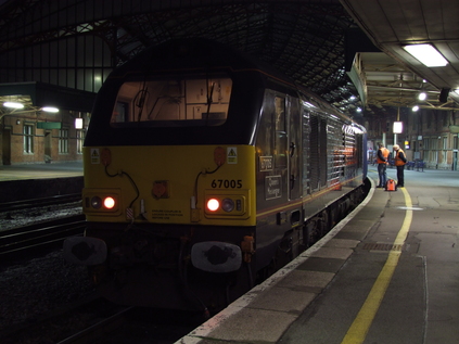 67005 reverses onto its train at Bristol Temple Meads