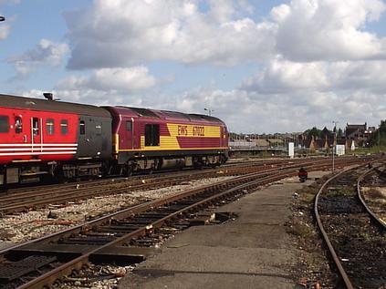 67022 leaves Bristol Temple Meads on 1M89