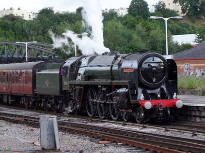 70013 makes a noisy arrival at Bristol Temple Meads