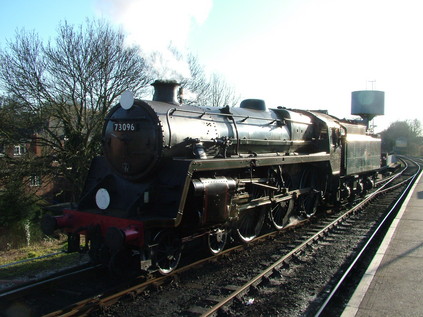 73096 runs around at Alton