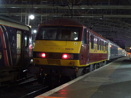 90029 on the blocks at Glasgow Central