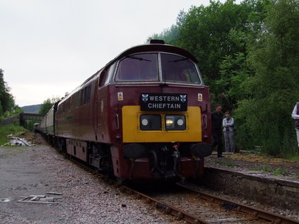 D1015 during a photo break at Stromeferry