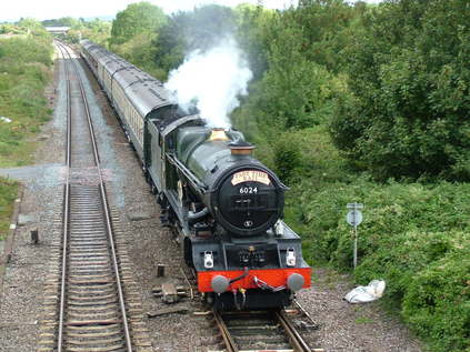 The last down Torbay Express of the season at Highbridge